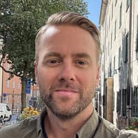 Pär Lindhe